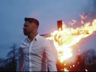 Adam Ďurica predstavuje nový videoklip ku skladbe Fúkame z aktuálneho albumu Naše Hriechy