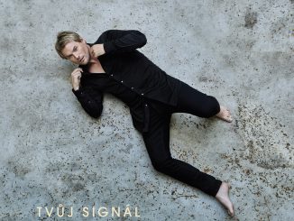 Český spevák DAVID DEYL vydal album Tvůj signál, natočil ho s prispením štvornásobného držiteľa Grammy