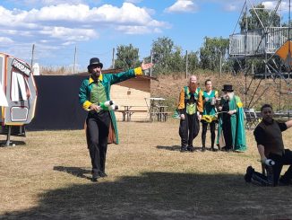 DVA ROKY PRELAMOVALI ĽADY UMENÍM: Unikátny projekt umelcov z krajín V4 zvýšil empatiu k ukrajinským odídencom 523502030_1438639371043663_4447753373428939878_n