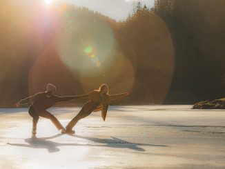 Nečakaná spolupráca: kapela NoName, Karmen Pál-Baláž a OliverFromEarth prinášajú Pieseň ranených duší karmen_oli-31