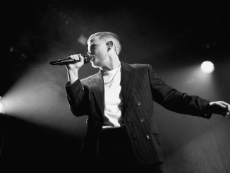 Kae Tempest: hlas pravdy, ktorý spája osobné s kolektívnym, zaznie na Pohode 2026 Kae_Tempest_Bologna_2025_10_26 56 reduced@0.5x